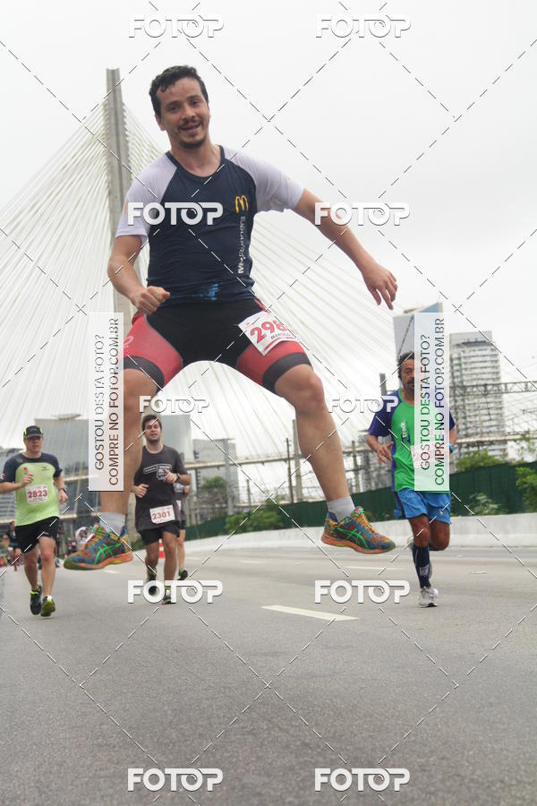 Buy your photos of the eventSantander Track & Field Run Series - Shopping Eldorado on Fotop