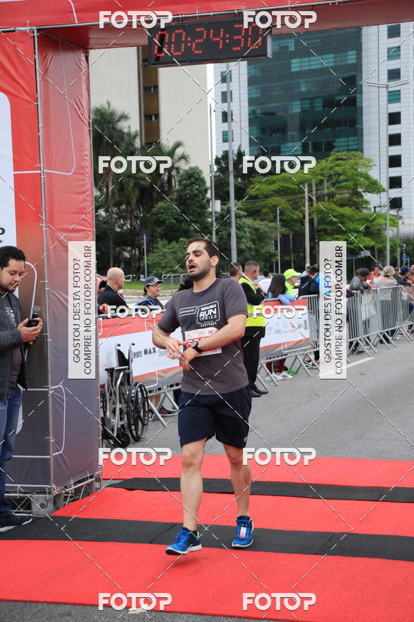 Buy your photos of the eventSantander Track & Field Run Series - Shopping Eldorado on Fotop