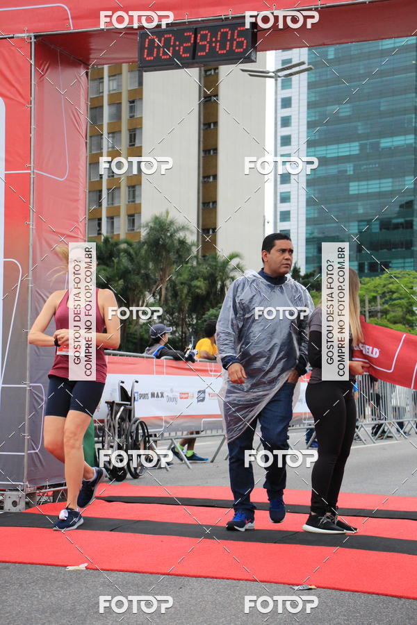 Buy your photos of the eventSantander Track & Field Run Series - Shopping Eldorado on Fotop