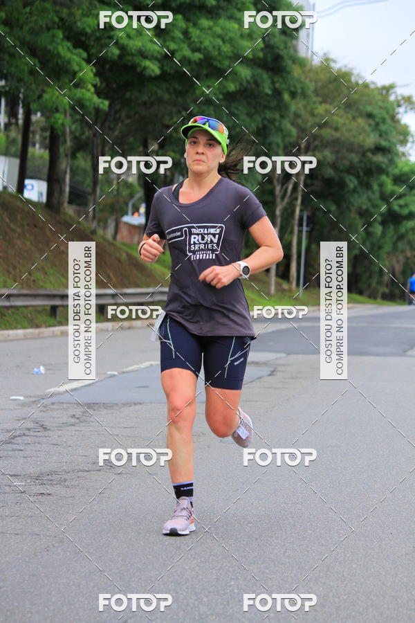 Buy your photos of the eventSantander Track & Field Run Series - Shopping Eldorado on Fotop