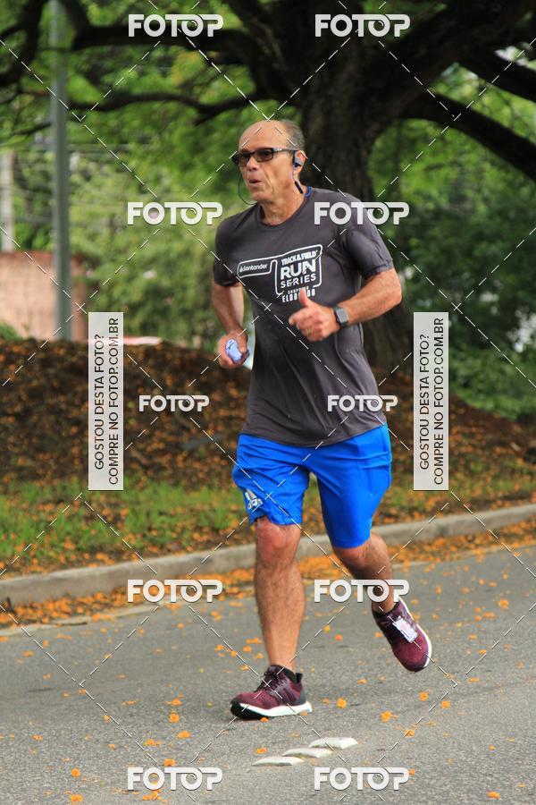 Buy your photos of the eventSantander Track & Field Run Series - Shopping Eldorado on Fotop