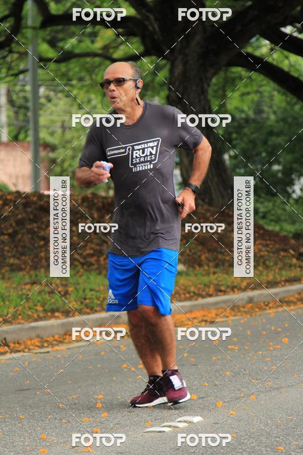 Buy your photos of the eventSantander Track & Field Run Series - Shopping Eldorado on Fotop