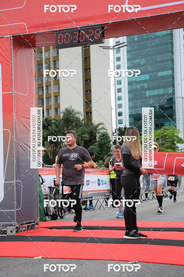 Buy your photos of the eventSantander Track & Field Run Series - Shopping Eldorado on Fotop