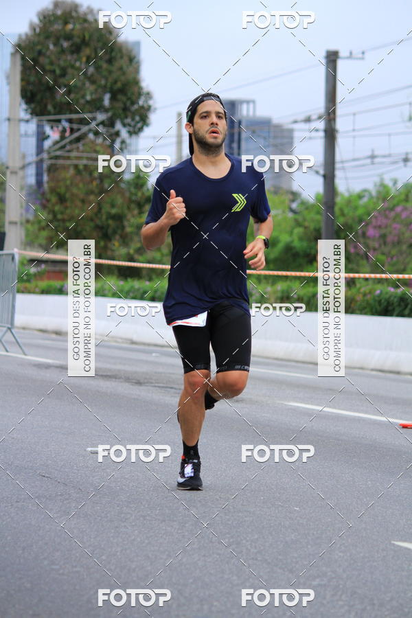 Buy your photos of the eventSantander Track & Field Run Series - Shopping Eldorado on Fotop
