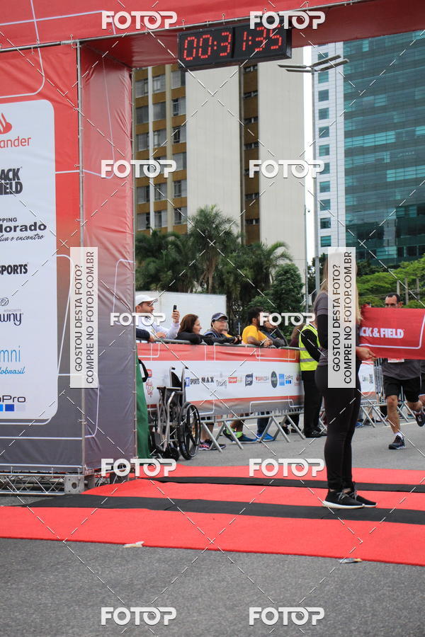 Buy your photos of the eventSantander Track & Field Run Series - Shopping Eldorado on Fotop