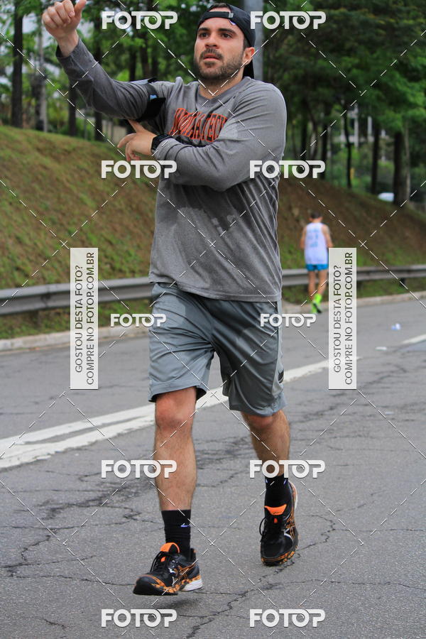 Buy your photos of the eventSantander Track & Field Run Series - Shopping Eldorado on Fotop