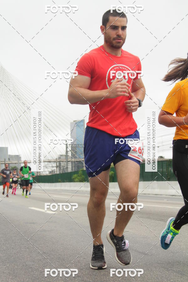 Buy your photos of the eventSantander Track & Field Run Series - Shopping Eldorado on Fotop