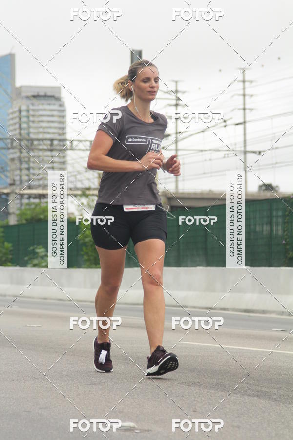Buy your photos of the eventSantander Track & Field Run Series - Shopping Eldorado on Fotop