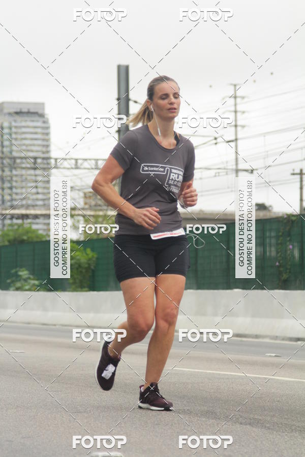 Buy your photos of the eventSantander Track & Field Run Series - Shopping Eldorado on Fotop