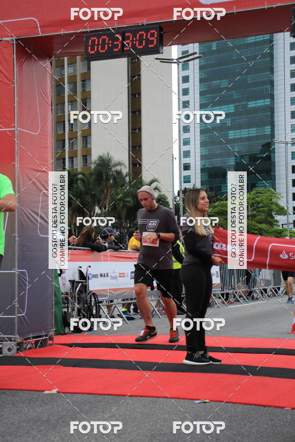 Buy your photos of the eventSantander Track & Field Run Series - Shopping Eldorado on Fotop