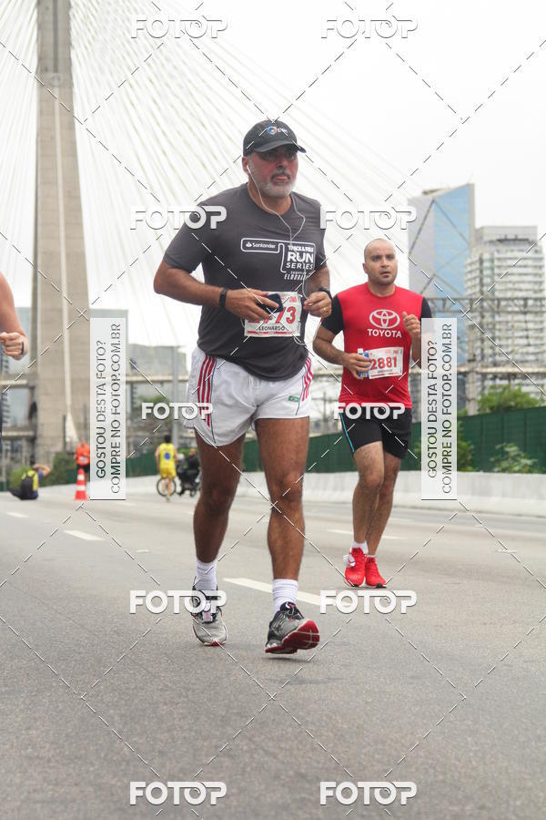 Buy your photos of the eventSantander Track & Field Run Series - Shopping Eldorado on Fotop