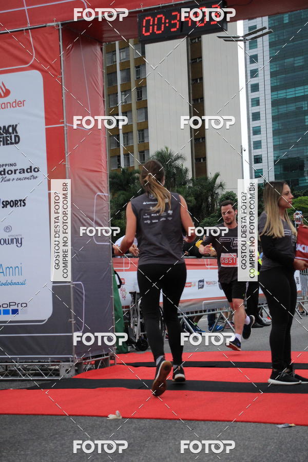 Buy your photos of the eventSantander Track & Field Run Series - Shopping Eldorado on Fotop