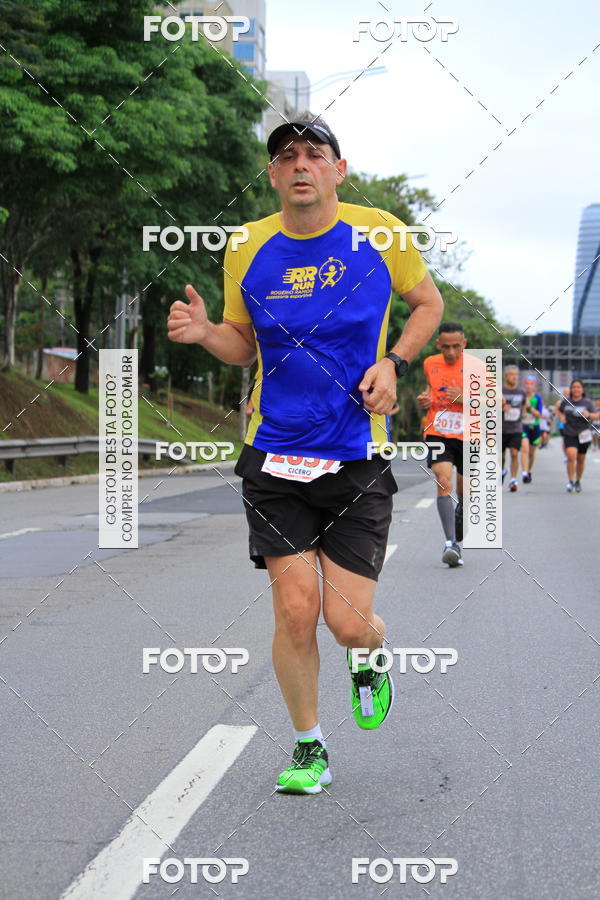 Buy your photos of the eventSantander Track & Field Run Series - Shopping Eldorado on Fotop