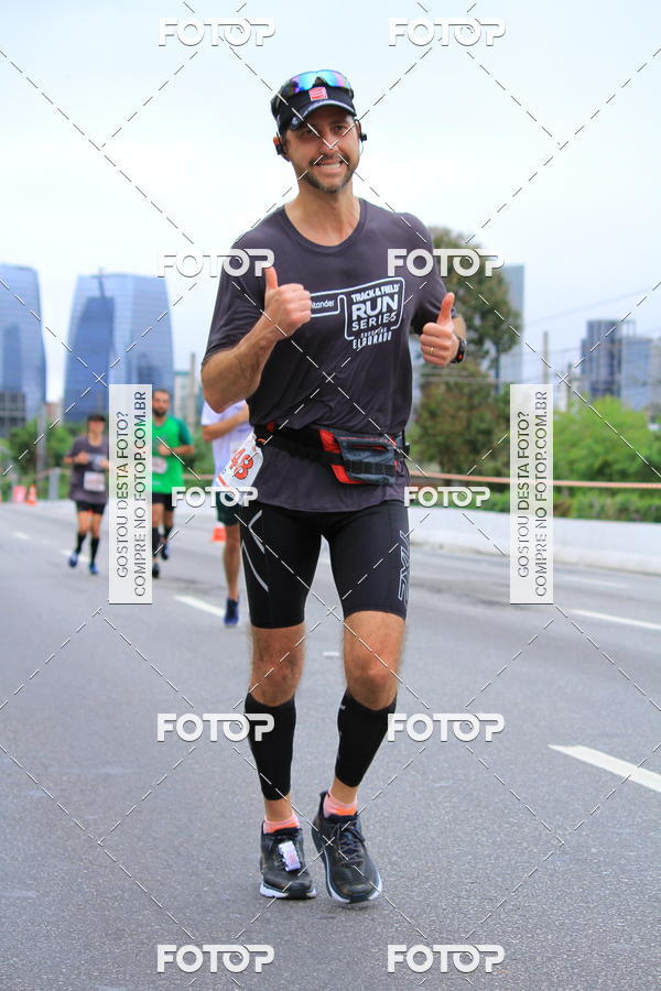 Buy your photos of the eventSantander Track & Field Run Series - Shopping Eldorado on Fotop