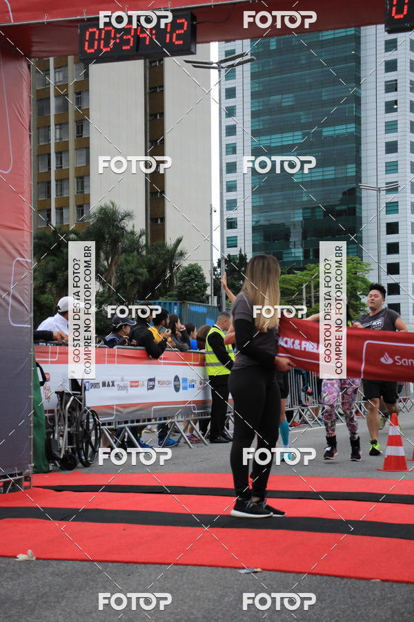 Buy your photos of the eventSantander Track & Field Run Series - Shopping Eldorado on Fotop