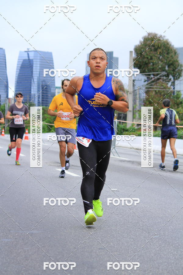 Buy your photos of the eventSantander Track & Field Run Series - Shopping Eldorado on Fotop