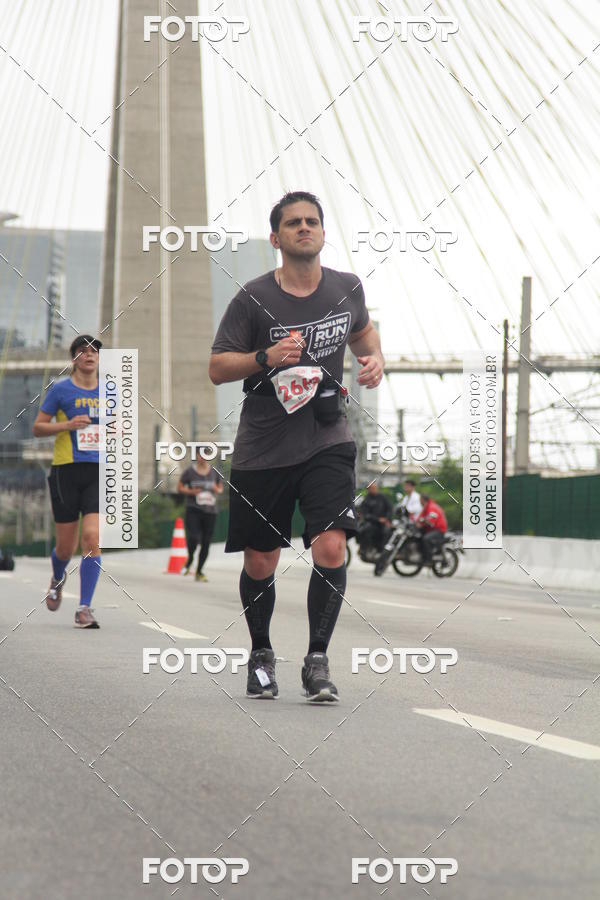 Buy your photos of the eventSantander Track & Field Run Series - Shopping Eldorado on Fotop