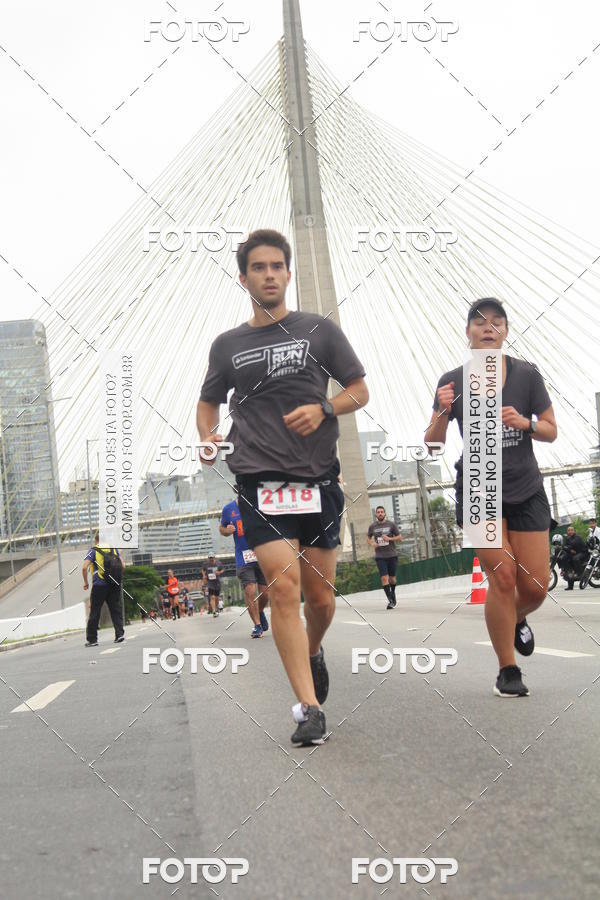 Buy your photos of the eventSantander Track & Field Run Series - Shopping Eldorado on Fotop