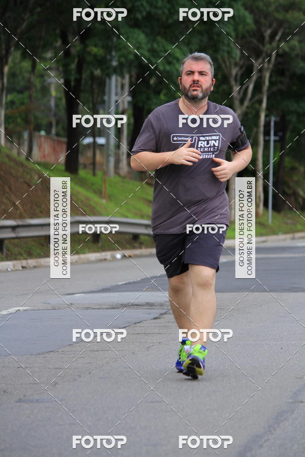 Buy your photos of the eventSantander Track & Field Run Series - Shopping Eldorado on Fotop