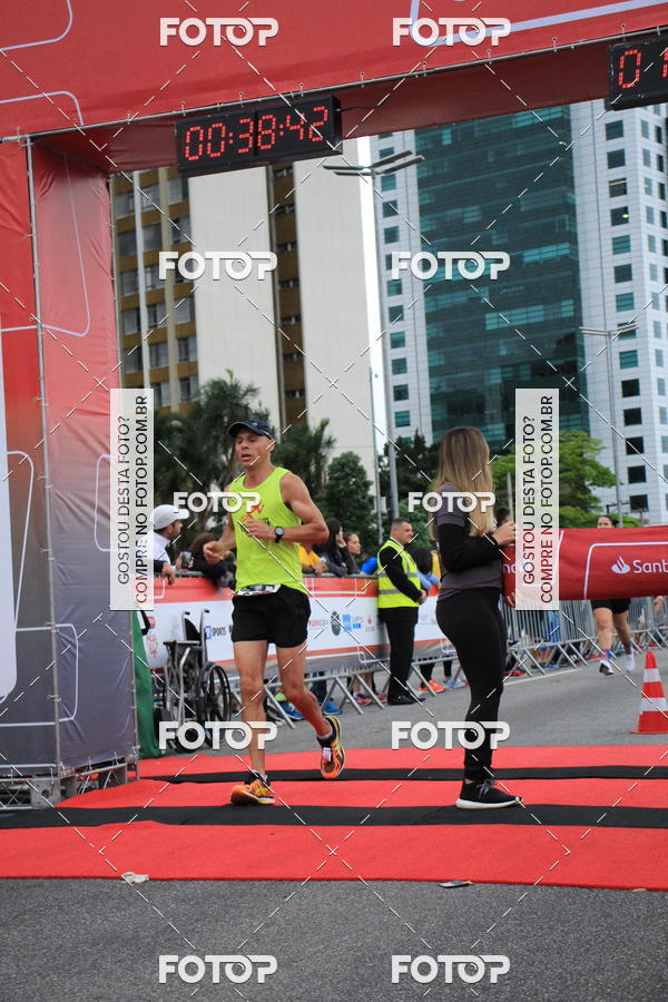 Buy your photos of the eventSantander Track & Field Run Series - Shopping Eldorado on Fotop