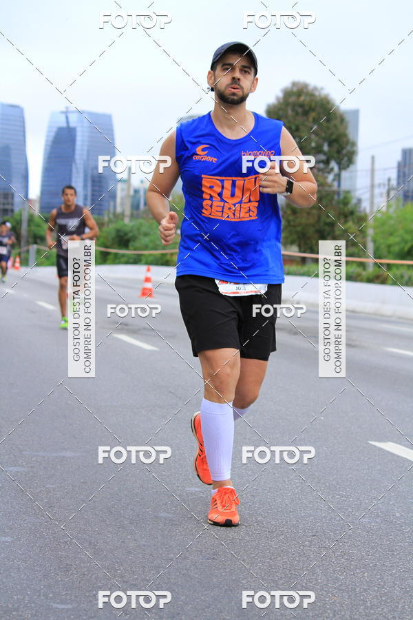 Buy your photos of the eventSantander Track & Field Run Series - Shopping Eldorado on Fotop
