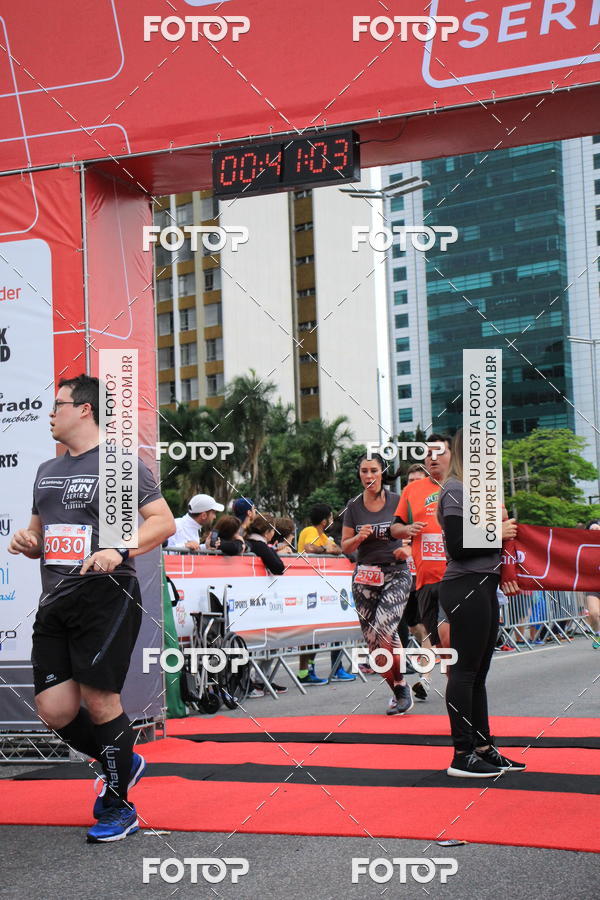 Buy your photos of the eventSantander Track & Field Run Series - Shopping Eldorado on Fotop