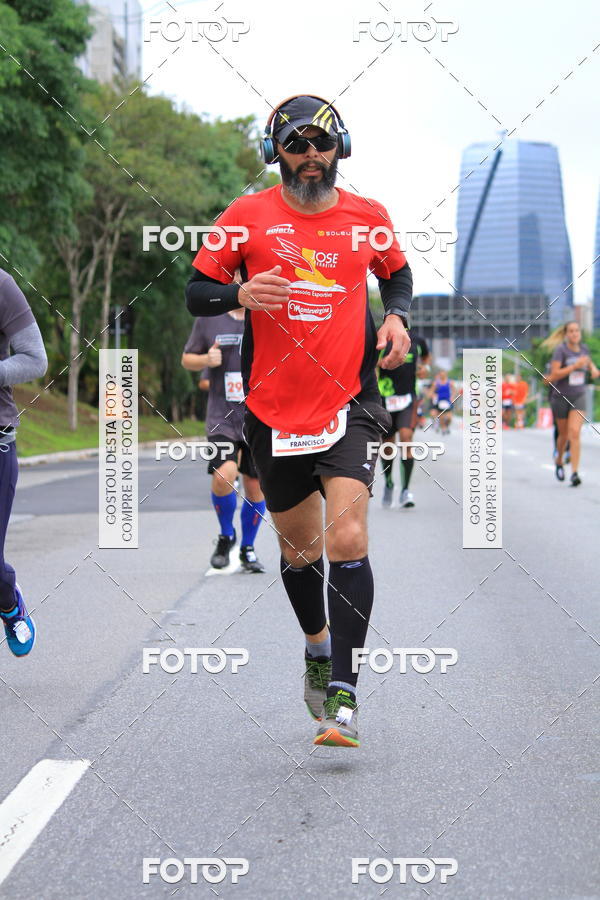 Buy your photos of the eventSantander Track & Field Run Series - Shopping Eldorado on Fotop