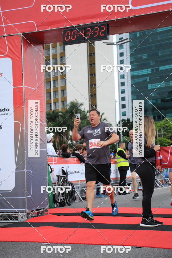 Buy your photos of the eventSantander Track & Field Run Series - Shopping Eldorado on Fotop