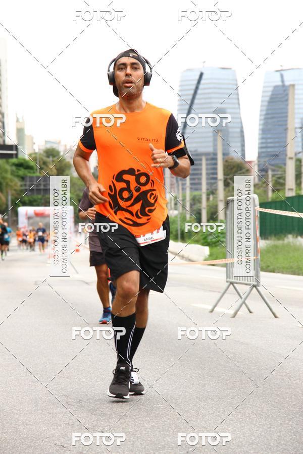 Buy your photos of the eventSantander Track & Field Run Series - Shopping Eldorado on Fotop