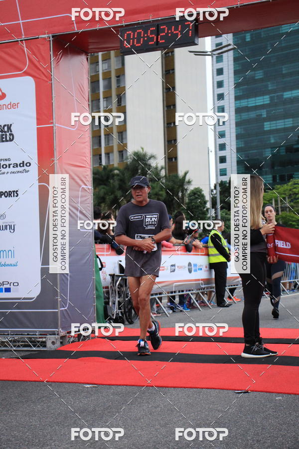 Buy your photos of the eventSantander Track & Field Run Series - Shopping Eldorado on Fotop