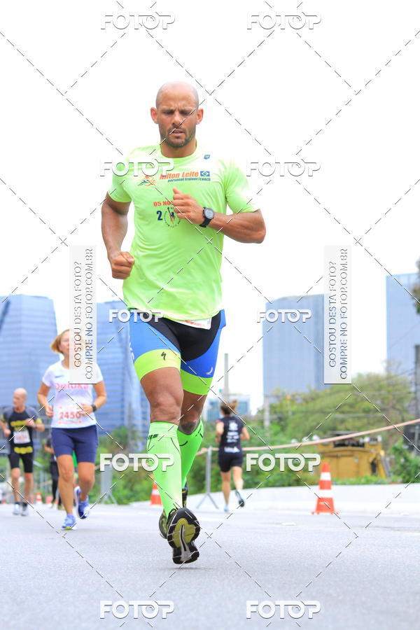 Buy your photos of the eventSantander Track & Field Run Series - Shopping Eldorado on Fotop