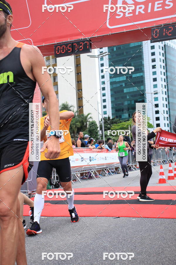 Buy your photos of the eventSantander Track & Field Run Series - Shopping Eldorado on Fotop