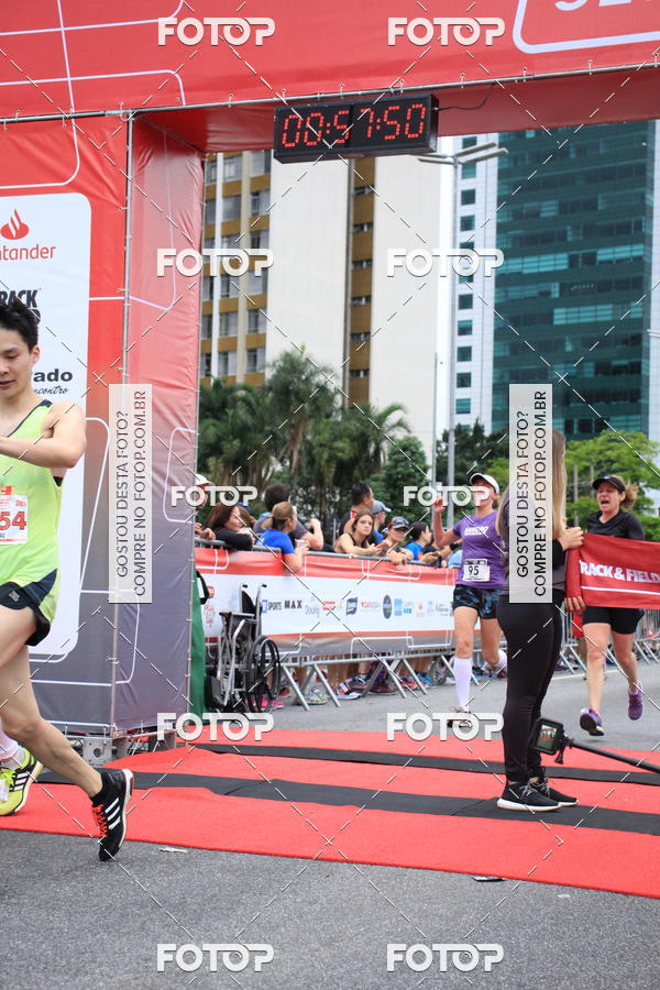 Buy your photos of the eventSantander Track & Field Run Series - Shopping Eldorado on Fotop