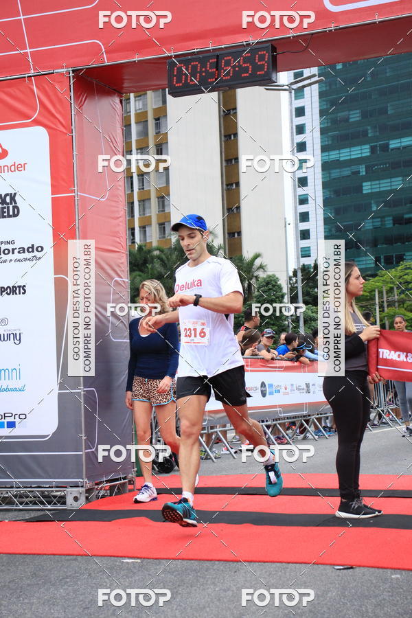 Buy your photos of the eventSantander Track & Field Run Series - Shopping Eldorado on Fotop