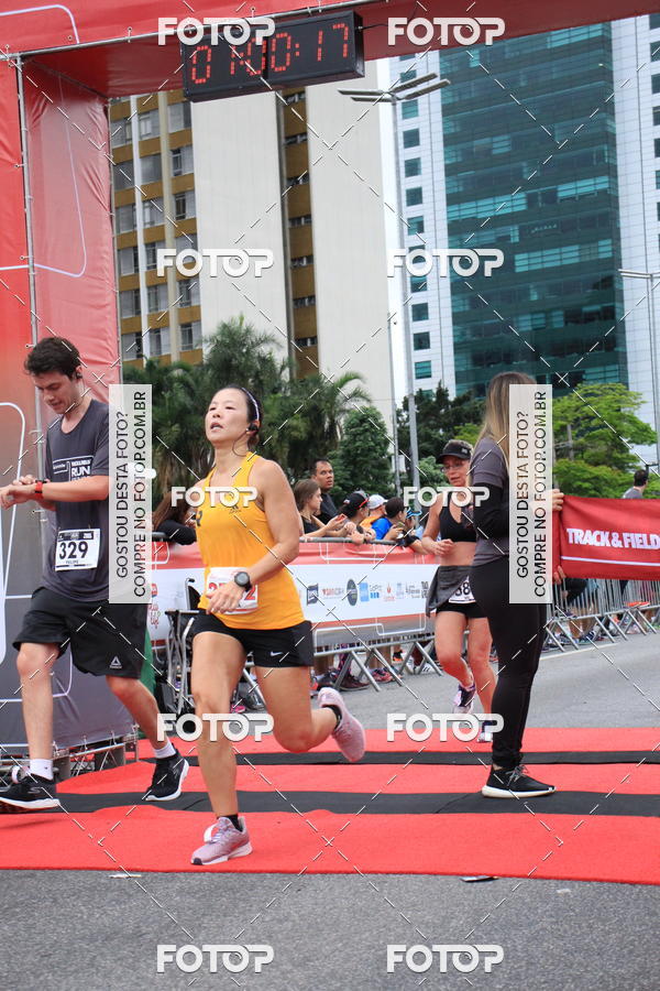 Buy your photos of the eventSantander Track & Field Run Series - Shopping Eldorado on Fotop