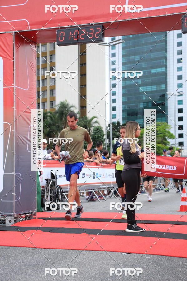 Buy your photos of the eventSantander Track & Field Run Series - Shopping Eldorado on Fotop