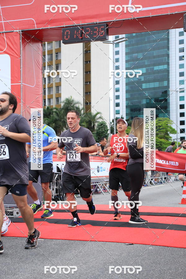 Buy your photos of the eventSantander Track & Field Run Series - Shopping Eldorado on Fotop