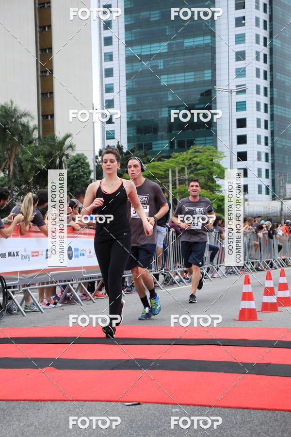 Buy your photos of the eventSantander Track & Field Run Series - Shopping Eldorado on Fotop