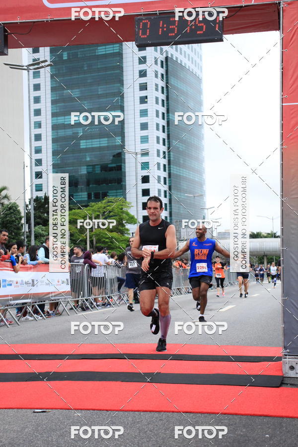 Buy your photos of the eventSantander Track & Field Run Series - Shopping Eldorado on Fotop