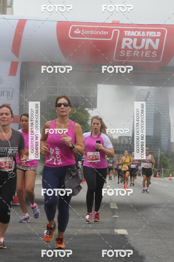 Buy your photos of the eventSantander Track & Field Run Series - Shopping Eldorado on Fotop