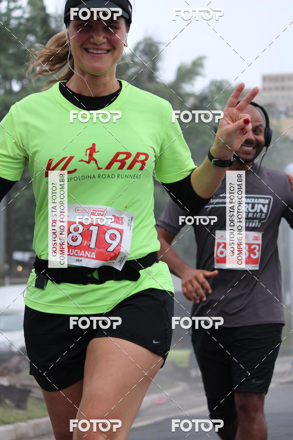 Buy your photos of the eventSantander Track & Field Run Series - Shopping Eldorado on Fotop