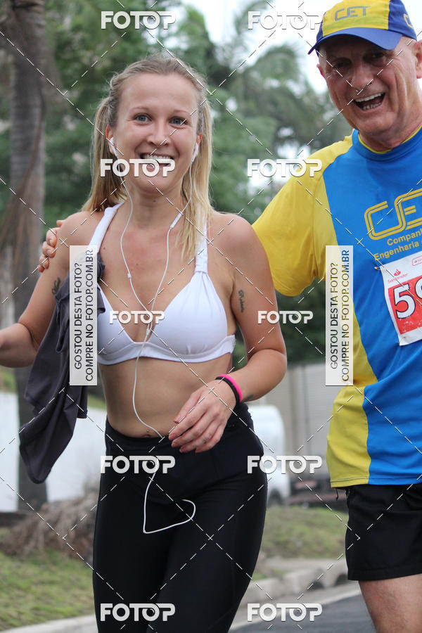 Buy your photos of the eventSantander Track & Field Run Series - Shopping Eldorado on Fotop