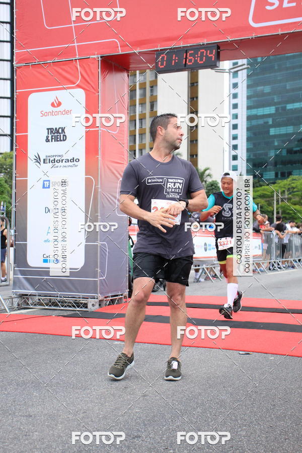 Buy your photos of the eventSantander Track & Field Run Series - Shopping Eldorado on Fotop