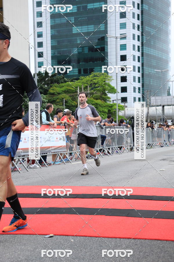 Buy your photos of the eventSantander Track & Field Run Series - Shopping Eldorado on Fotop