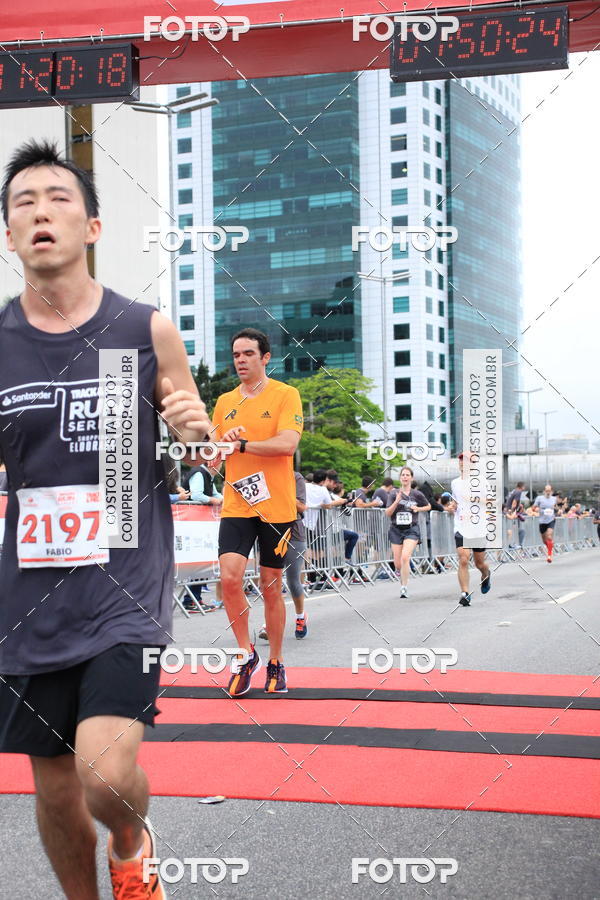 Buy your photos of the eventSantander Track & Field Run Series - Shopping Eldorado on Fotop