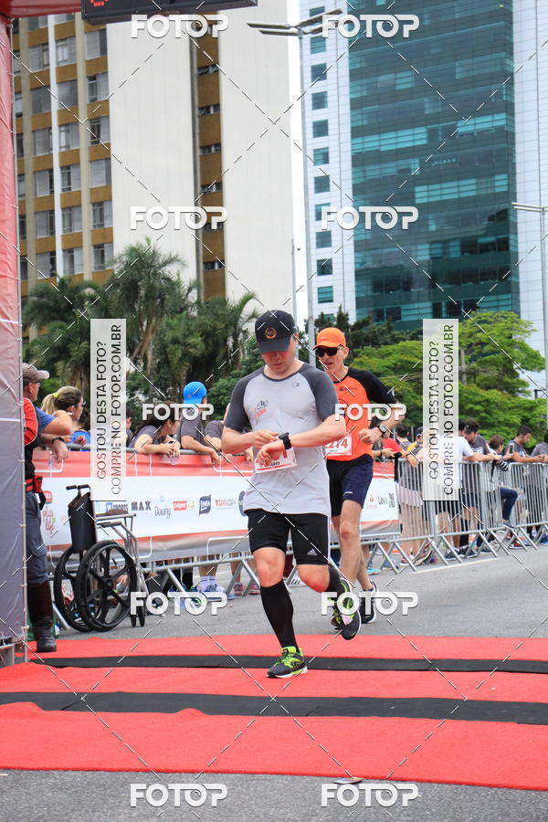 Buy your photos of the eventSantander Track & Field Run Series - Shopping Eldorado on Fotop