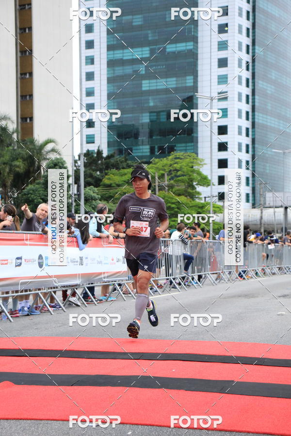 Buy your photos of the eventSantander Track & Field Run Series - Shopping Eldorado on Fotop
