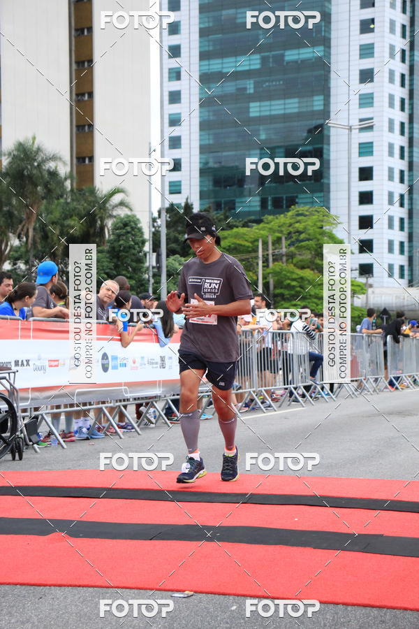 Buy your photos of the eventSantander Track & Field Run Series - Shopping Eldorado on Fotop