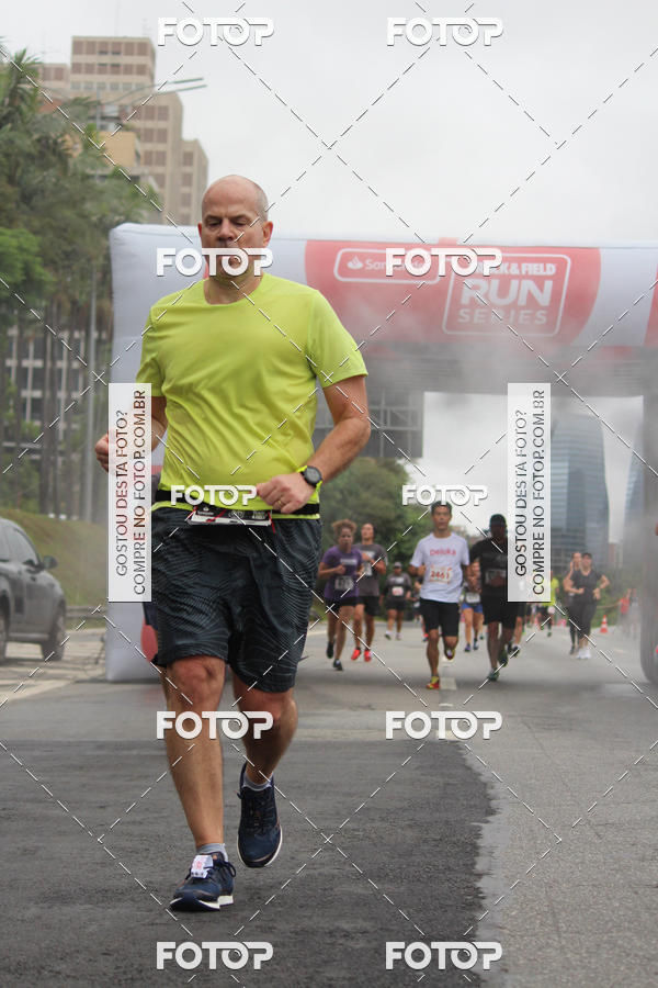 Buy your photos of the eventSantander Track & Field Run Series - Shopping Eldorado on Fotop