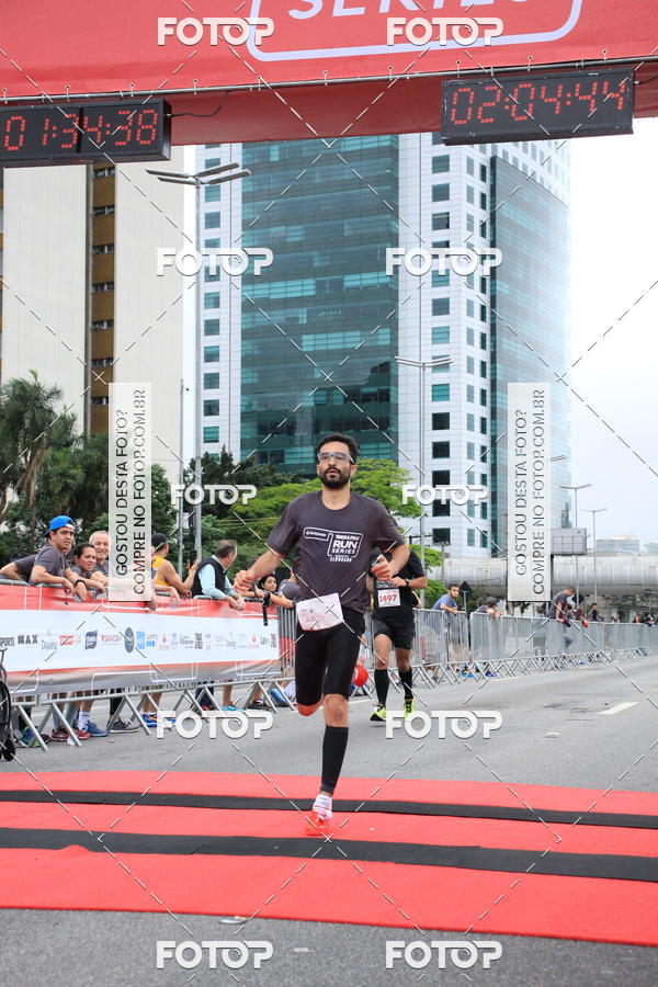 Buy your photos of the eventSantander Track & Field Run Series - Shopping Eldorado on Fotop